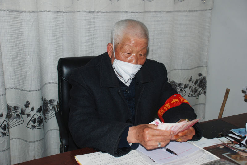 疫情中的愛心人士李守珍
