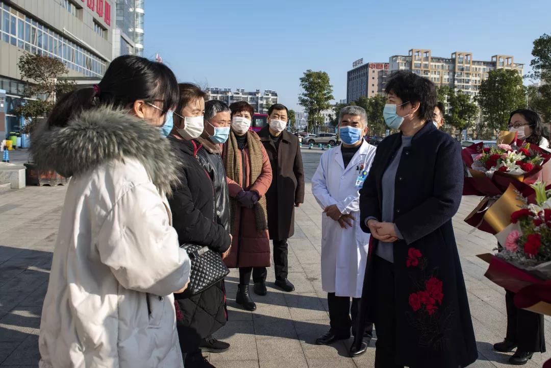 阜陽市總工會來看望慰問市婦女兒童醫(yī)院援鄂醫(yī)護人員家屬