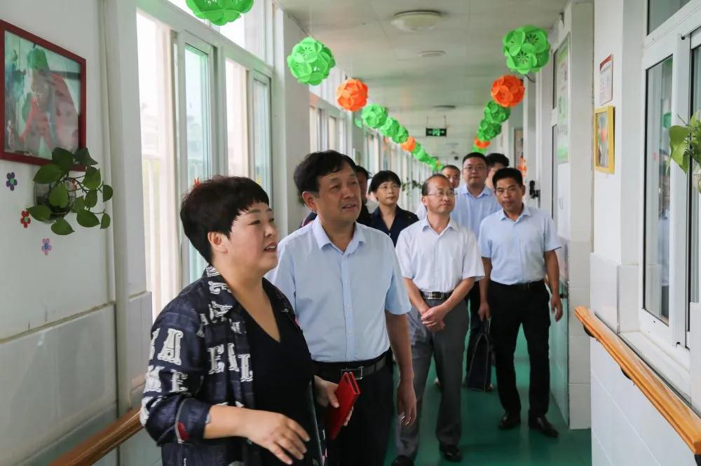 安徽省“十四五”養(yǎng)老規(guī)劃編制座談會(huì)在阜陽市老年公寓召開